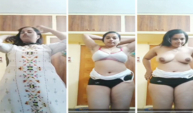 Beautiful Aunty Full Secret Nude Video SEX Video