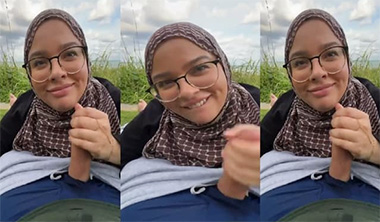 Hijabe Hot Girl Sucking Big Dick Public Park Viral HD Video