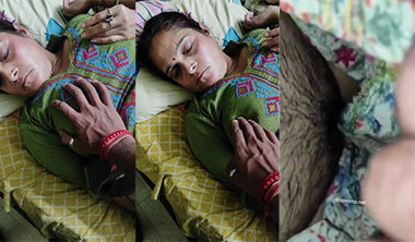 Sexy MoM Sleeping & Her Son Showing Pussy – Jilhub
