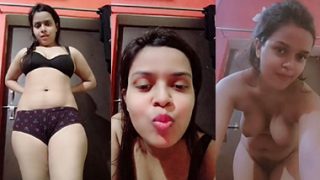 Real Desi Girl Pussy Fingering Hard Pussy Showing MMS