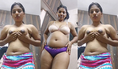 Desi Mallu Girl Showing Boobs And Pussy Video
